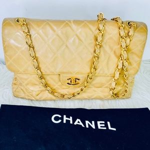 Auth CHANEL Beige Quilted preowned Canvas Chanel Bag